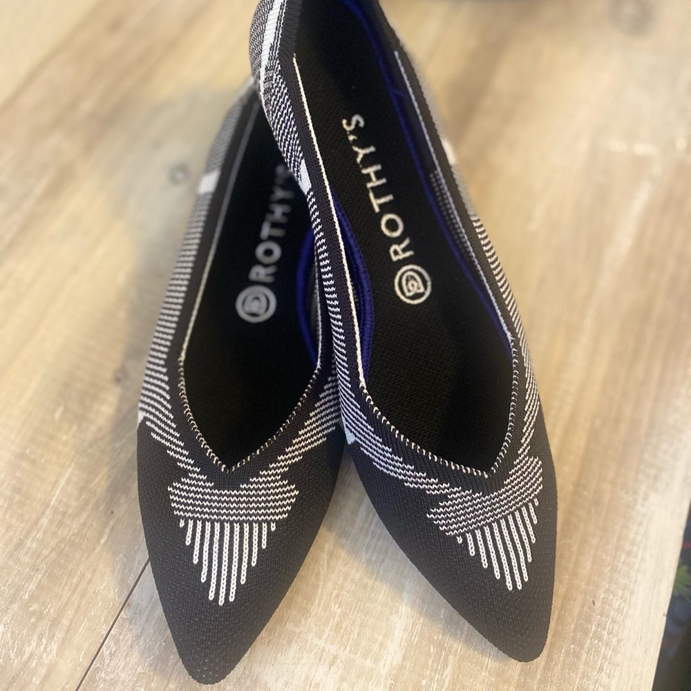 Rothy’s “The Point” black and white pointed toe flats